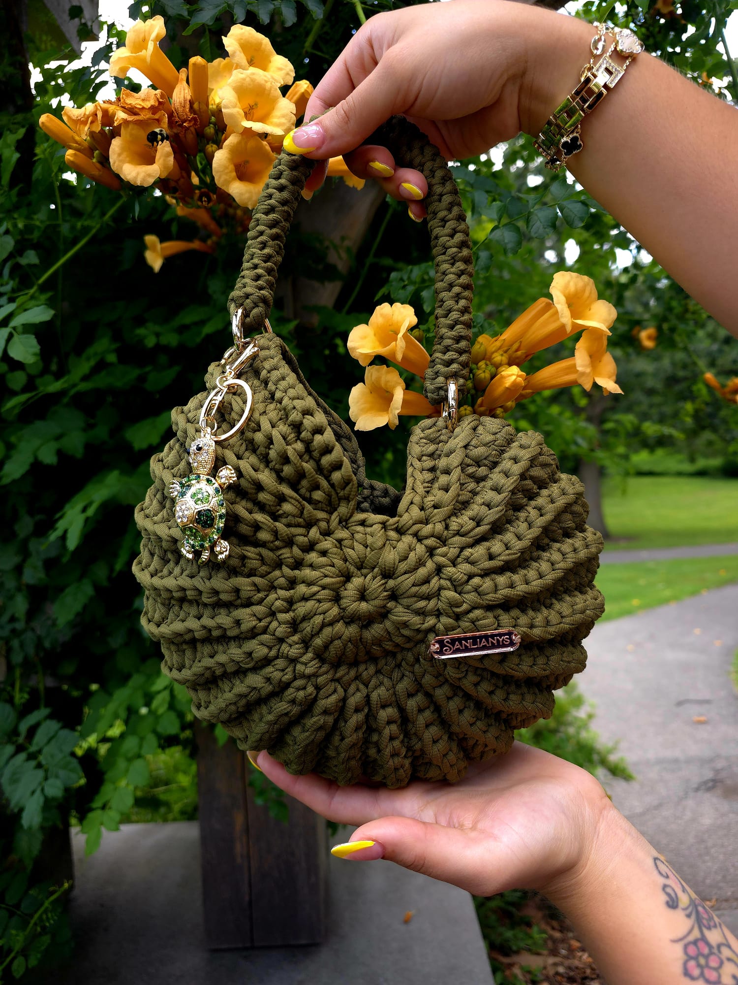 Caracola Collection