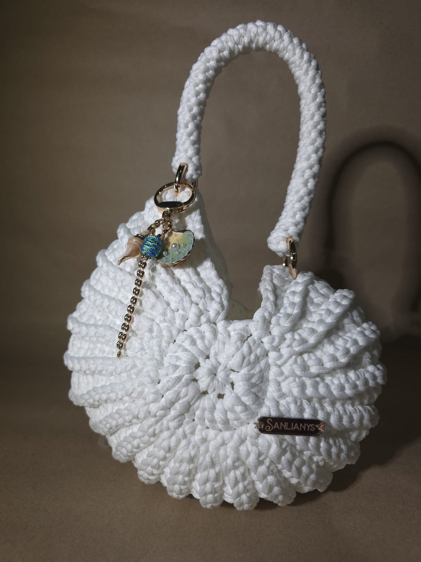 Caracola - White