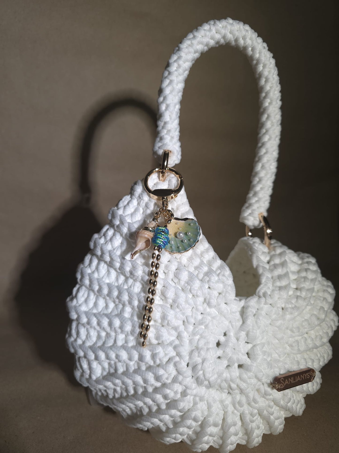 Caracola - White