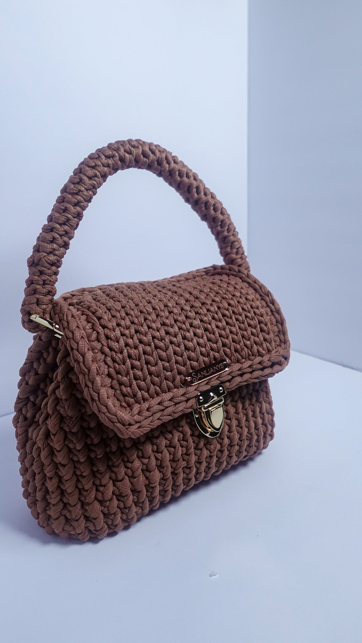Belle - Mocha