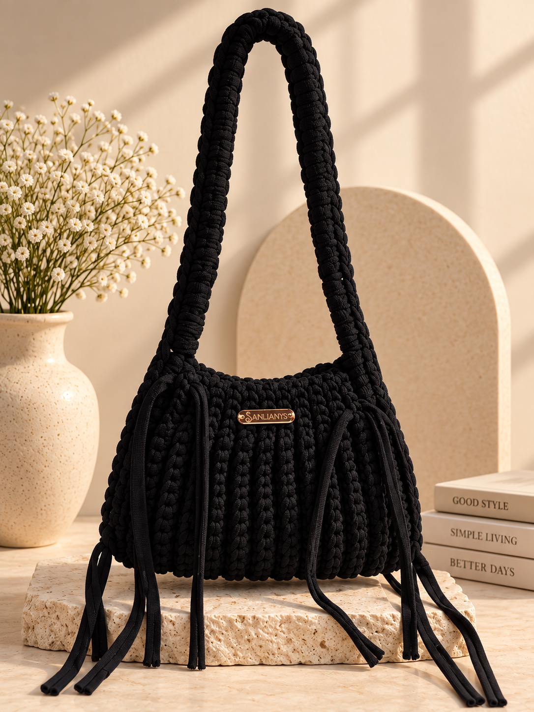 ELOISE - Black